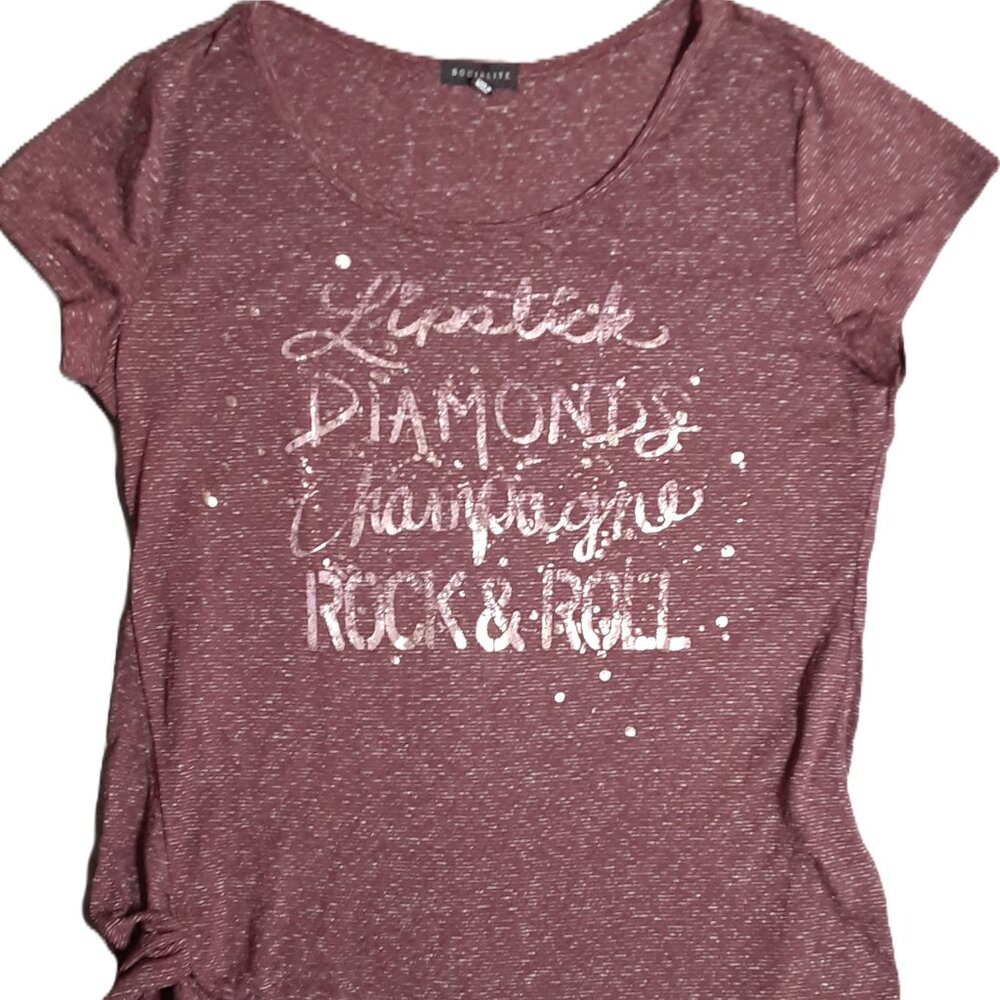Socialist Woman's Top Size XL, Short sleeve, Machine Wash, Graphic T-shirt